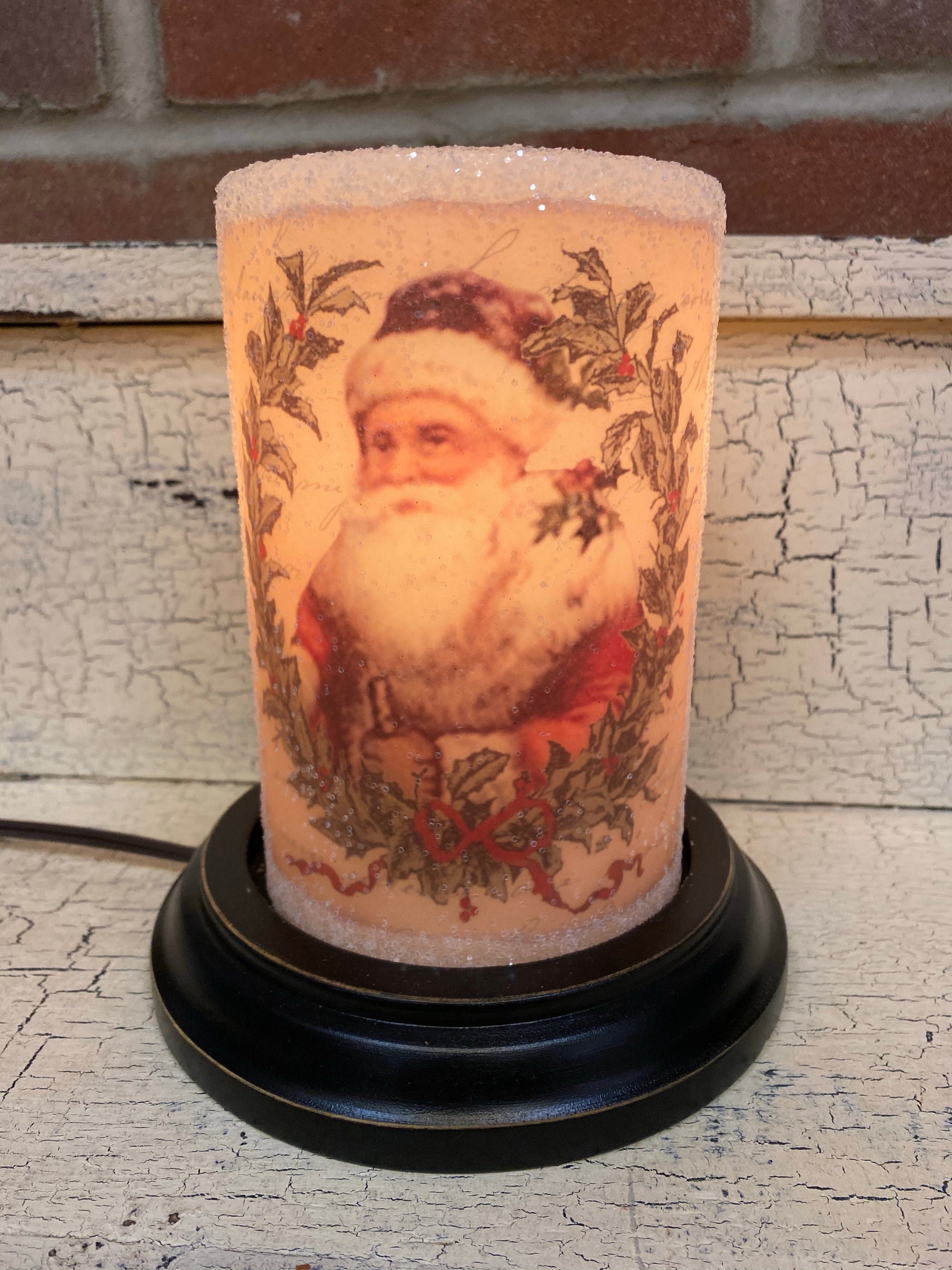 Vintage Santa Wreath Candle Sleeve